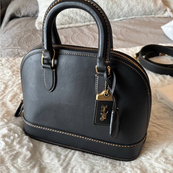 Coach 1941 Revel in Black/Gold Hardware - Picture 2 of 16